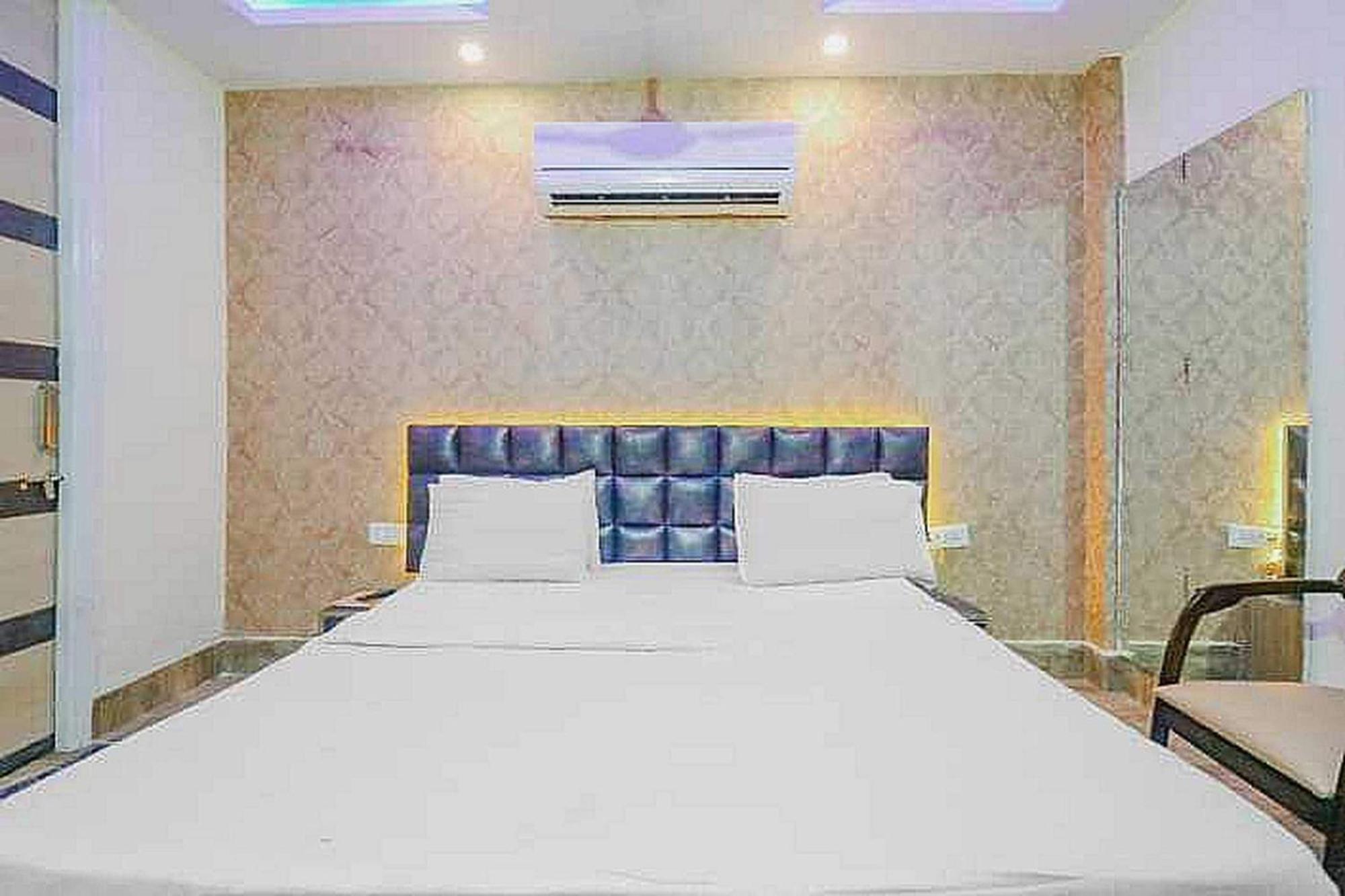 Super Hotel O Vivaan Residency Rohtak Exterior foto